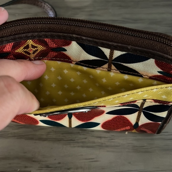 FOSSIL VINTAGE KEY-PER SMALL FLORAL WALLET - Picture 3 of 15